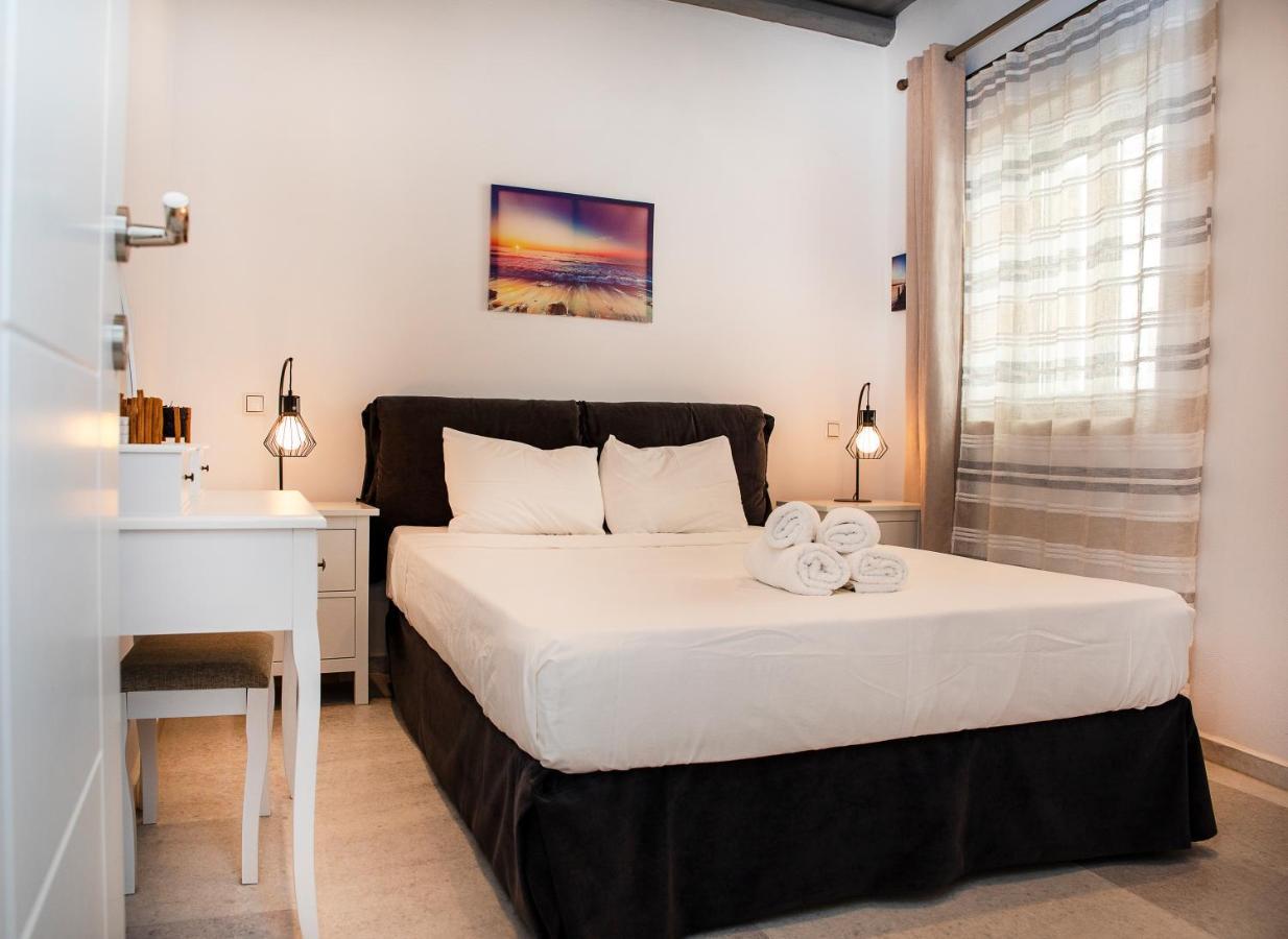 Caper-2 Bedroom Traditional Home With Amazing View ナウサ エクステリア 写真