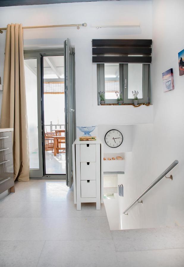 Caper-2 Bedroom Traditional Home With Amazing View ナウサ エクステリア 写真