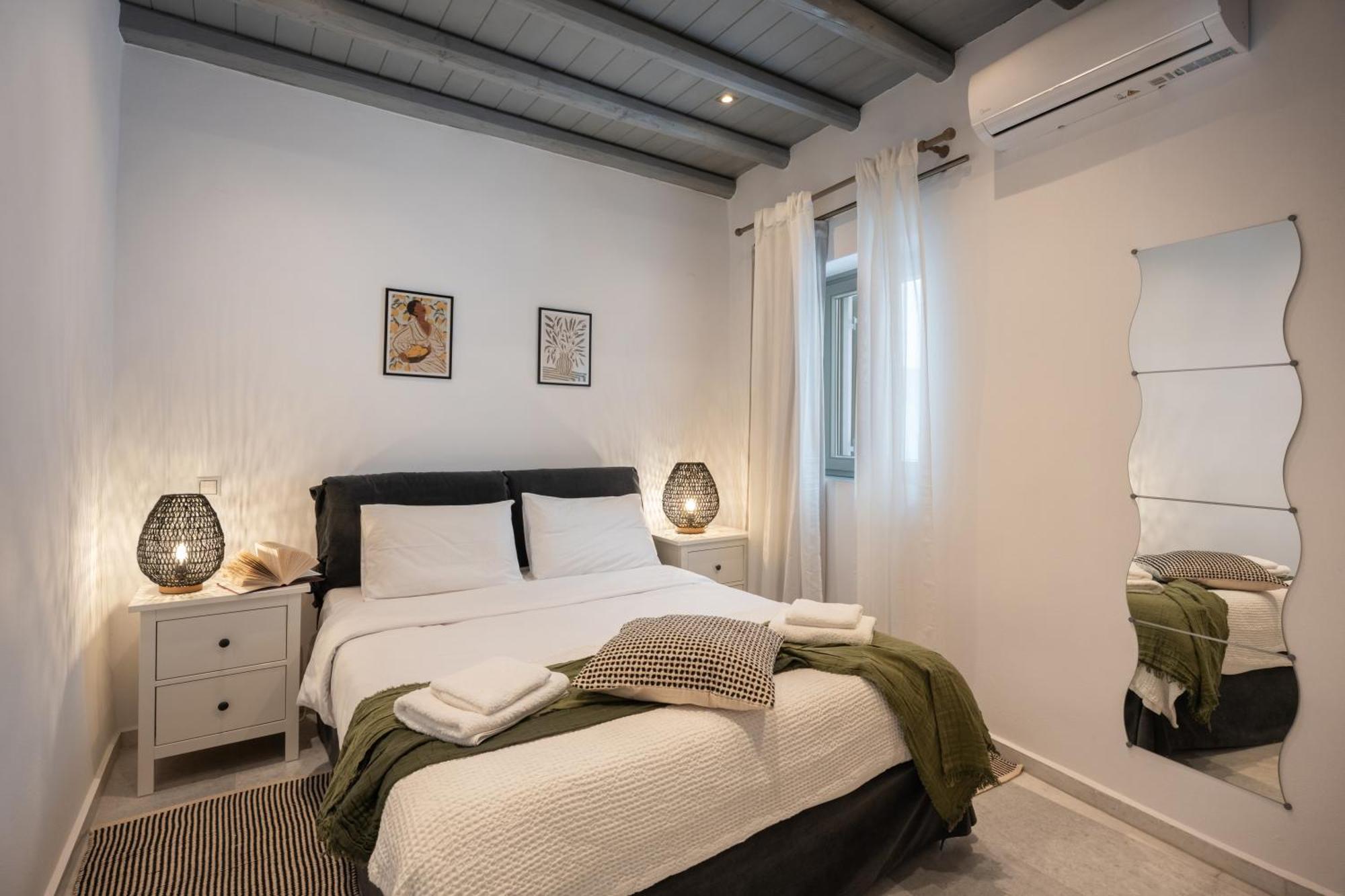 Caper-2 Bedroom Traditional Home With Amazing View ナウサ エクステリア 写真