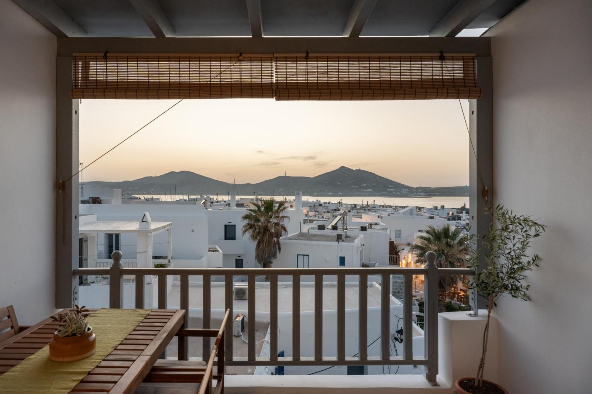 Caper-2 Bedroom Traditional Home With Amazing View ナウサ エクステリア 写真