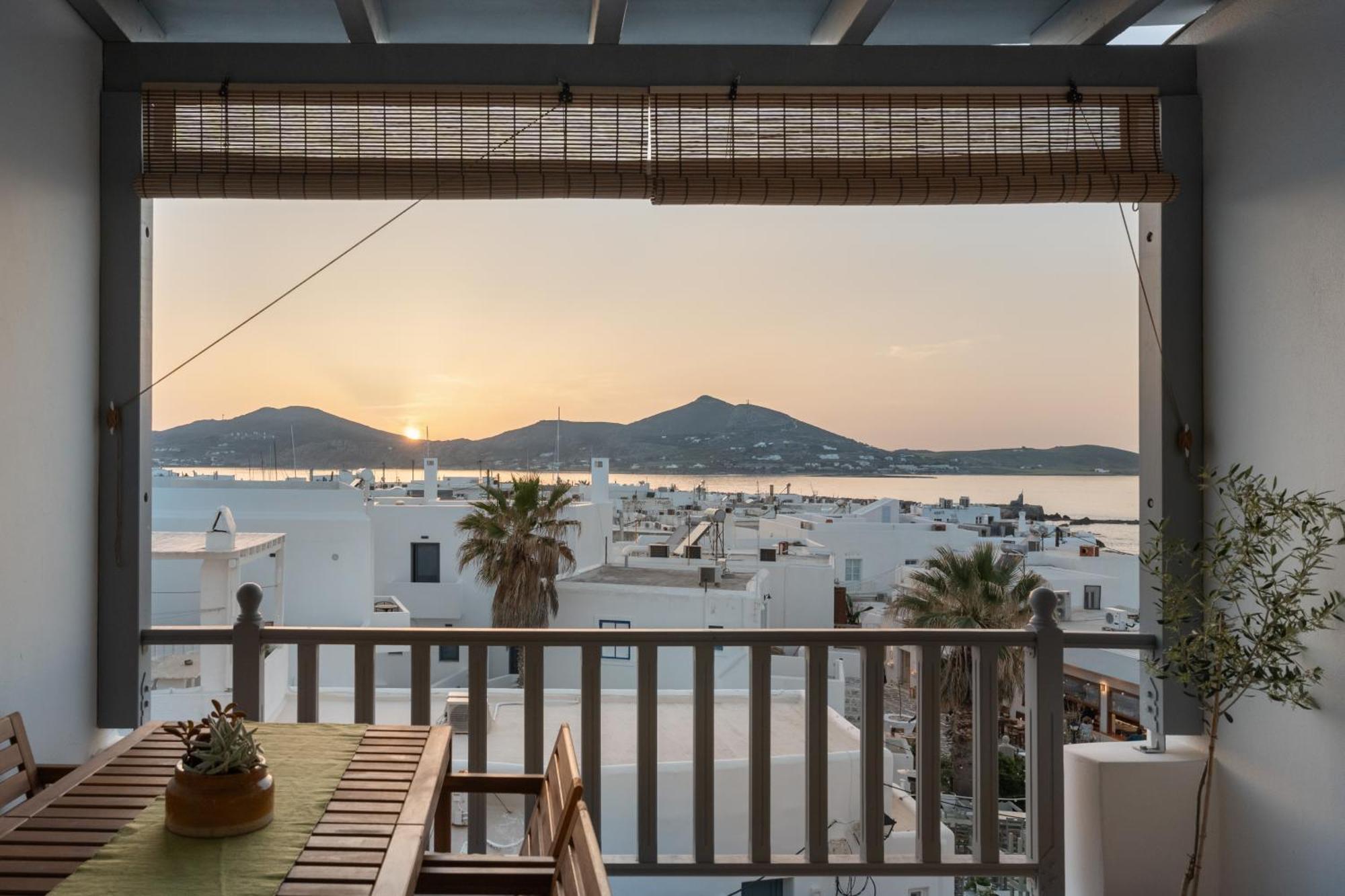 Caper-2 Bedroom Traditional Home With Amazing View ナウサ エクステリア 写真